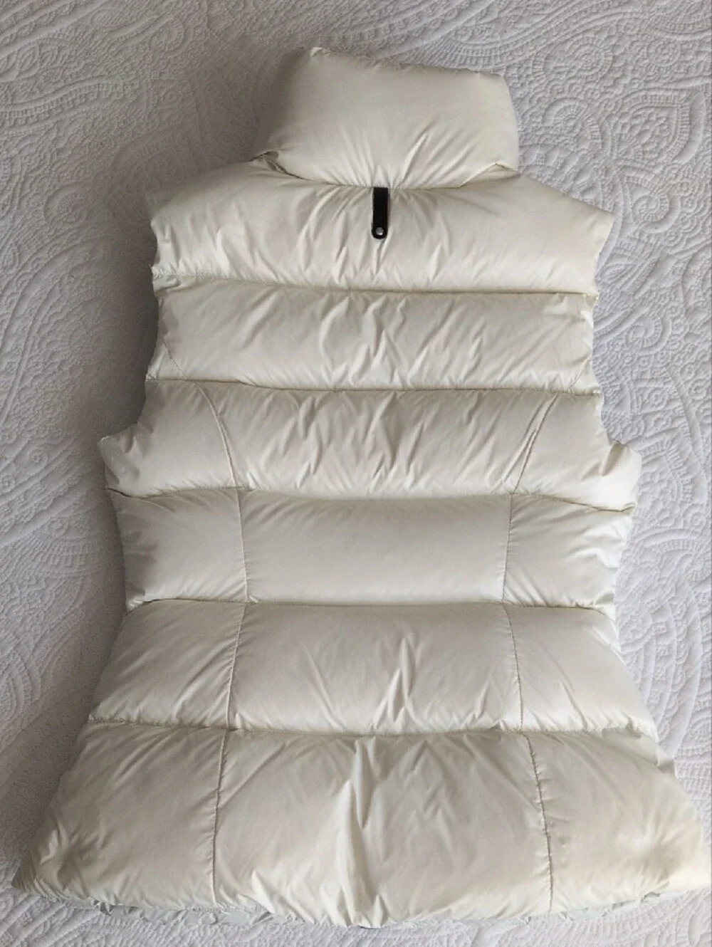 Mackage Chaya Ivory Quilted Down Puffer Vest